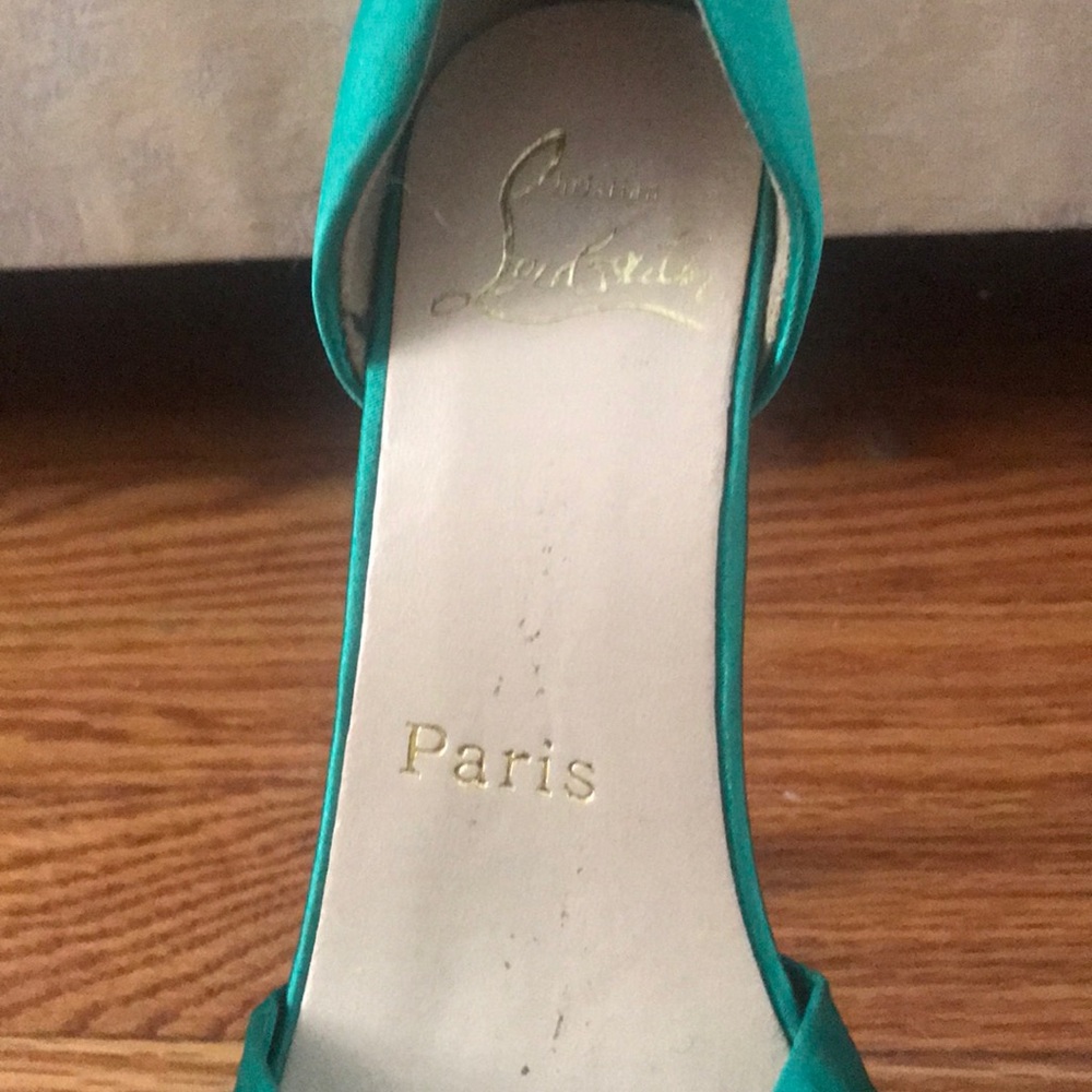 Red soled heeled pumps - Picture 4 of 5